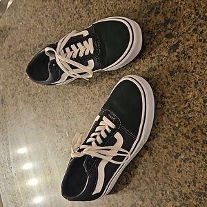 Mens size 7 Vans